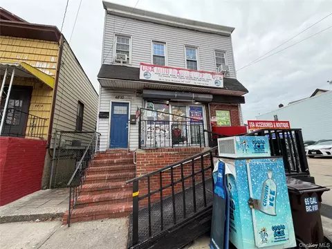48-10 69th St, Woodside, NY 11377