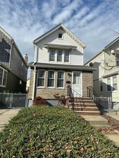 9139 71st Ave, New York, NY 11375