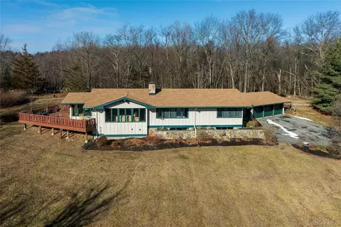 206 Hoslers Rd, Minisink, NY 10998
