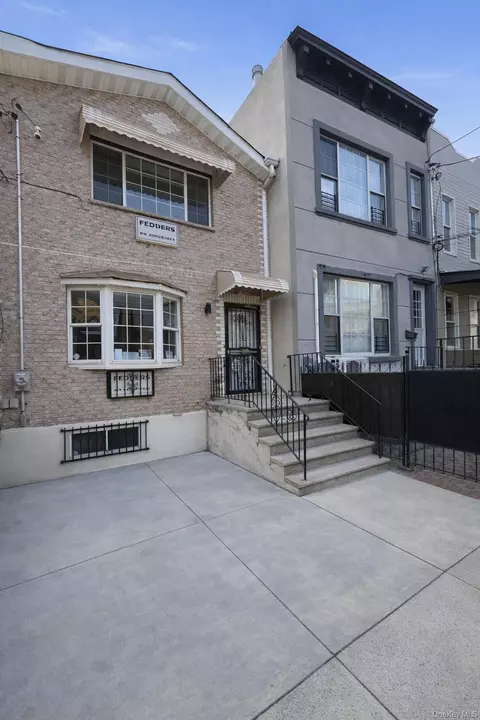 508 Warwick St, Brooklyn, NY 11207