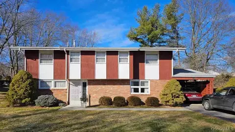 7 Timberly Dr, Goshen, NY 10924