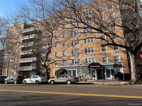149-30 88 St #6N, Howard Beach, NY 11414
