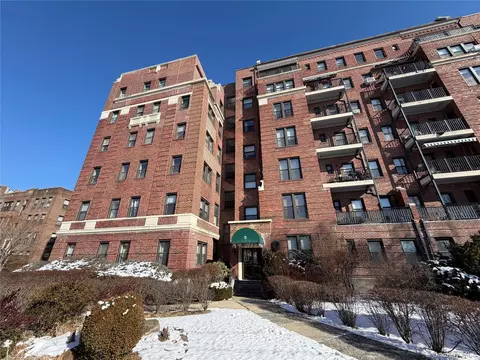 5 Circuit Rd #A30, New Rochelle, NY 10805