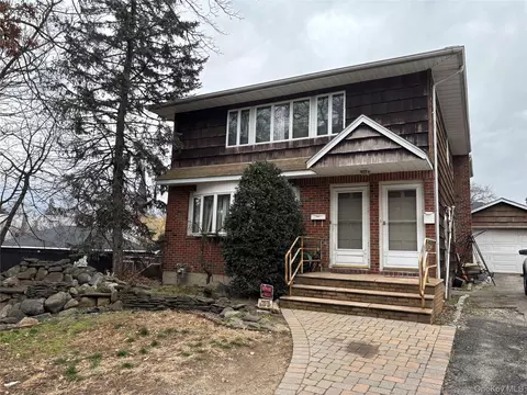 90 Madison Ave, North Hempstead, NY 11590