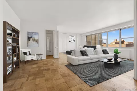 110-11 Queens Blvd #8D, New York, NY 11375