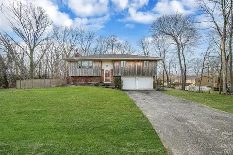 38 Groveland Park Blvd, Sound Beach, NY 11789
