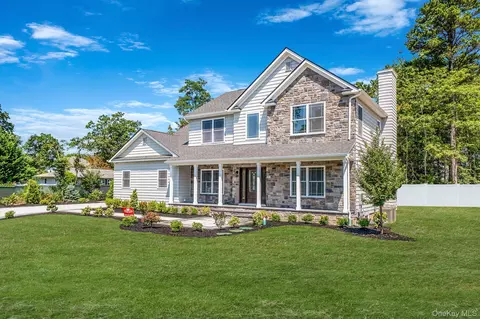Nc Pine Street, Brookhaven, NY 11776