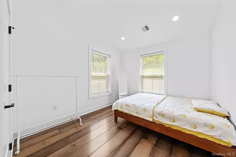Bedroom - 3515 Bennington Dr, Fishkill, NY 12524 photo 3 of 4
