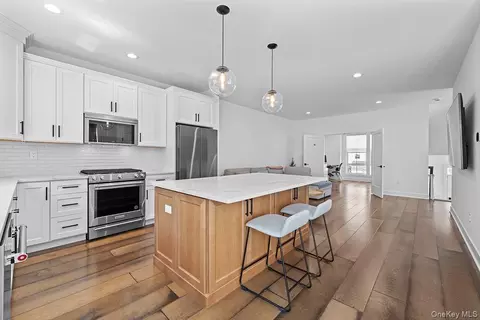 Kitchen - 3515 Bennington Dr, Fishkill, NY 12524 photo 3 of 4