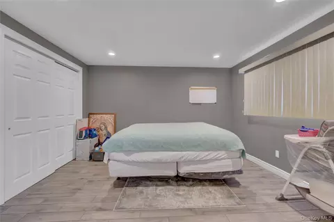Bedroom - 2 Riverview Ter, Smithtown, NY 11787 photo 8 of 8