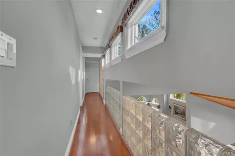 Entry Way - 2 Riverview Ter, Smithtown, NY 11787 photo 2 of 3