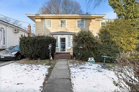 331 Tulip Ave, Floral Park, NY 11001