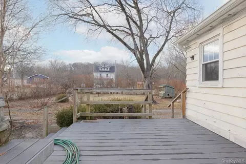 Exterior - 102 W Wiley St, Maybrook, NY 12543 photo 6 of 6