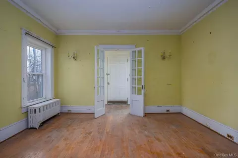 Living - 102 W Wiley St, Maybrook, NY 12543 photo 1 of 3