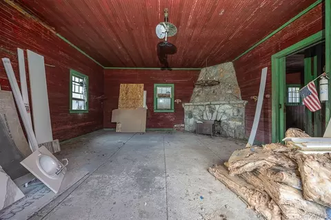 Living - 102 W Wiley St, Maybrook, NY 12543 photo 3 of 3