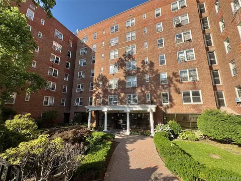 63-61 Yellowstone Blvd #3E, New York, NY 11375