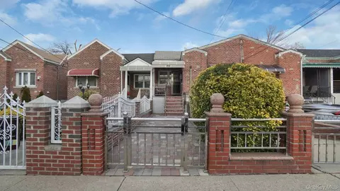 2546 Wilson Ave, New York, NY 10469