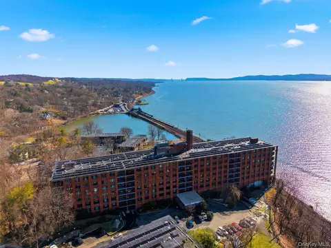 16 Rockledge Ave #2C-1, Ossining, NY 10562