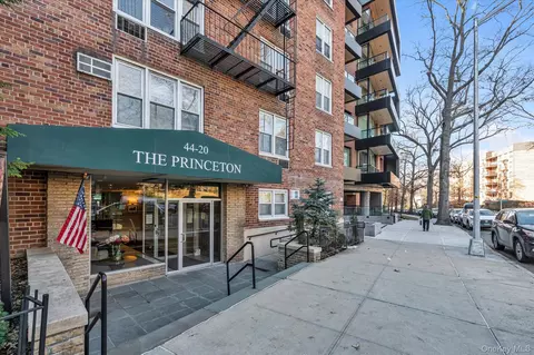 44-20 Douglaston Pkwy #6B, New York, NY 11363