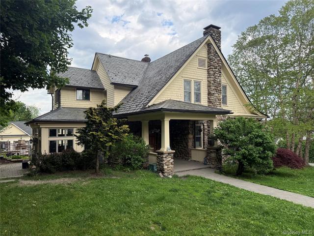 205 High St, Monroe, NY 10950