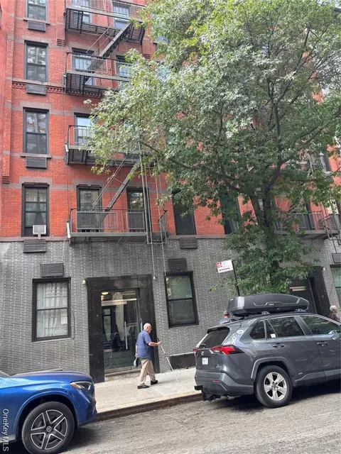 430 E 85th St #5B, New York, NY 10028