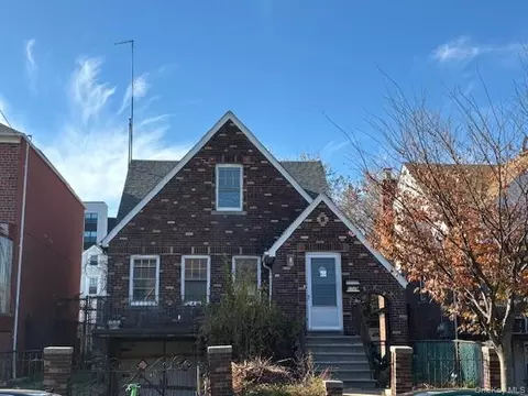 2729 Paulding Ave, New York, NY 10469