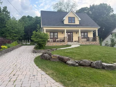23 Swezey Pl, Monroe, NY 10950