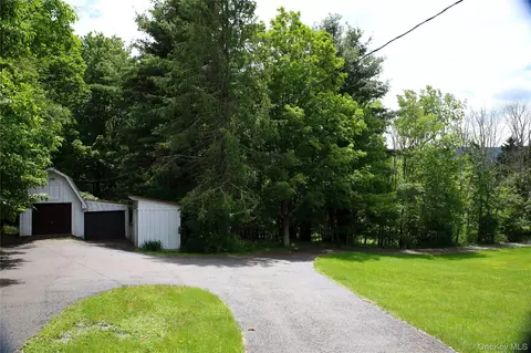 Exterior - 34 Old Rd, Windham, NY 12496 photo 2 of 8