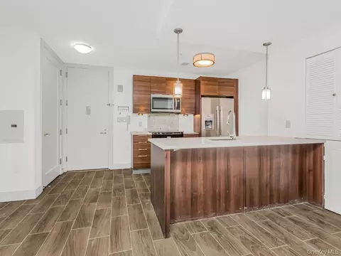 701 Ridge Hill Blvd #1D, Yonkers, NY 10710