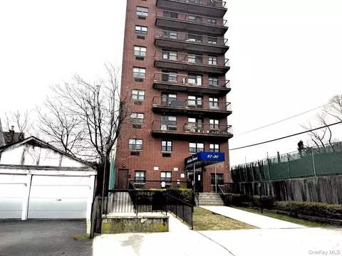 8730 62nd Ave #3G, New York, NY 11374