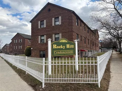 202-06 Rocky Hill Rd #C1, Bayside, NY 11361