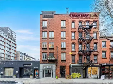 165 Elizabeth St #3R, New York, NY 10012