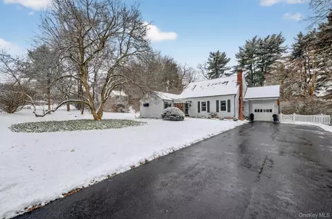 36 Vassar View Rd, Arlington, NY 12603