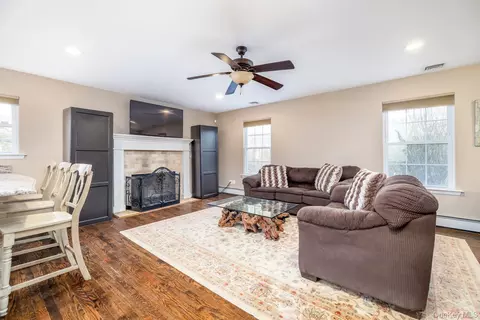 Living - 12 Summit St, Brookhaven, NY 11772 photo 1 of 2