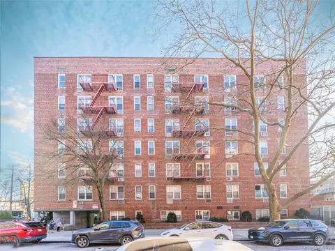 8420 51st Ave #1B, Elmhurst, NY 11373