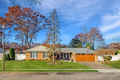 23 King St, Port Jefferson Station, NY 11776