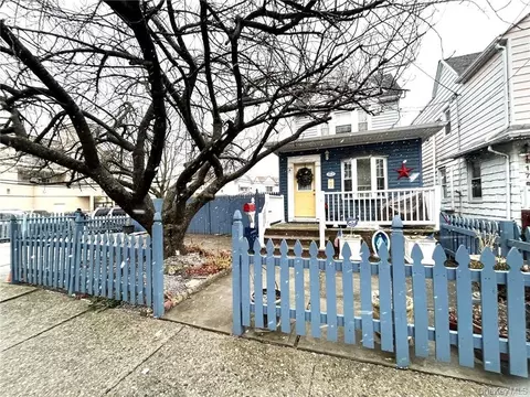 3172 Whitney Ave, Brooklyn, NY 11229