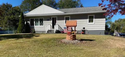 34 Ambassador Ln, Newburgh, NY 12550