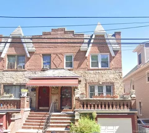 41-33 55th St, New York, NY 11377