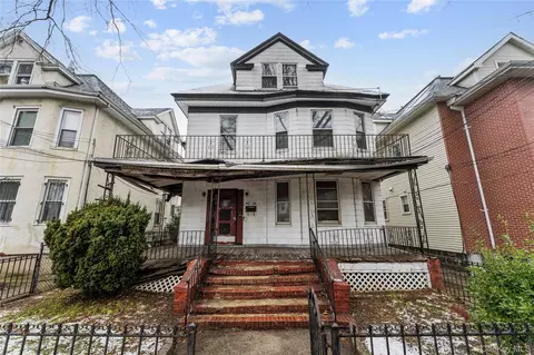 9235 51st Ave, Elmhurst, NY 11373