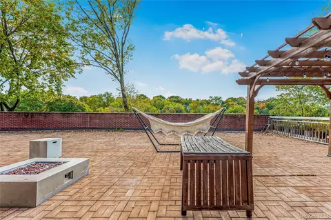 6538 Austin St #2A, New York, NY 11374