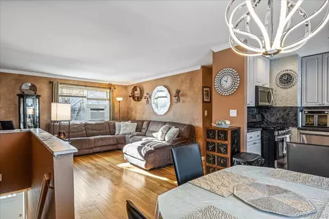 216-15 68th Ave #2, Oakland Gardens, NY 11364