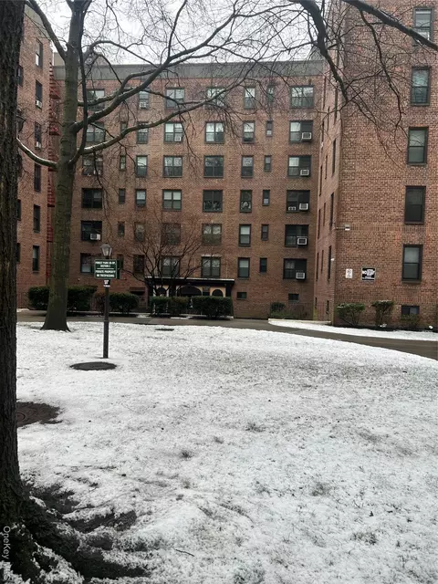 83-85 Woodhaven Blvd #3M, Woodhaven, NY 11421