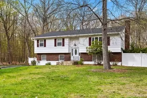 38 Haller Cres, Ramapo, NY 10977