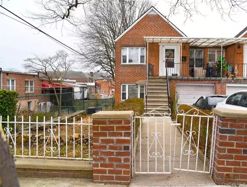 806 Waring Ave, New York, NY 10467