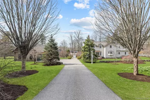 100 Seminary Rd, Bedford, NY 10506