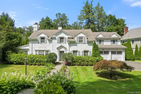 51 Paddington Rd, Scarsdale, NY 10583