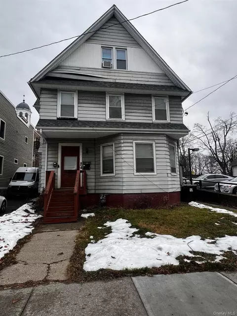 3 Balding Ave, Poughkeepsie, NY 12601