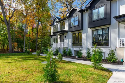 615 Union Rd #201, Ramapo, NY 10977