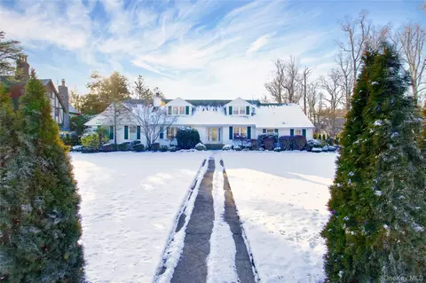 380 Stewart Ave, Garden City, NY 11530